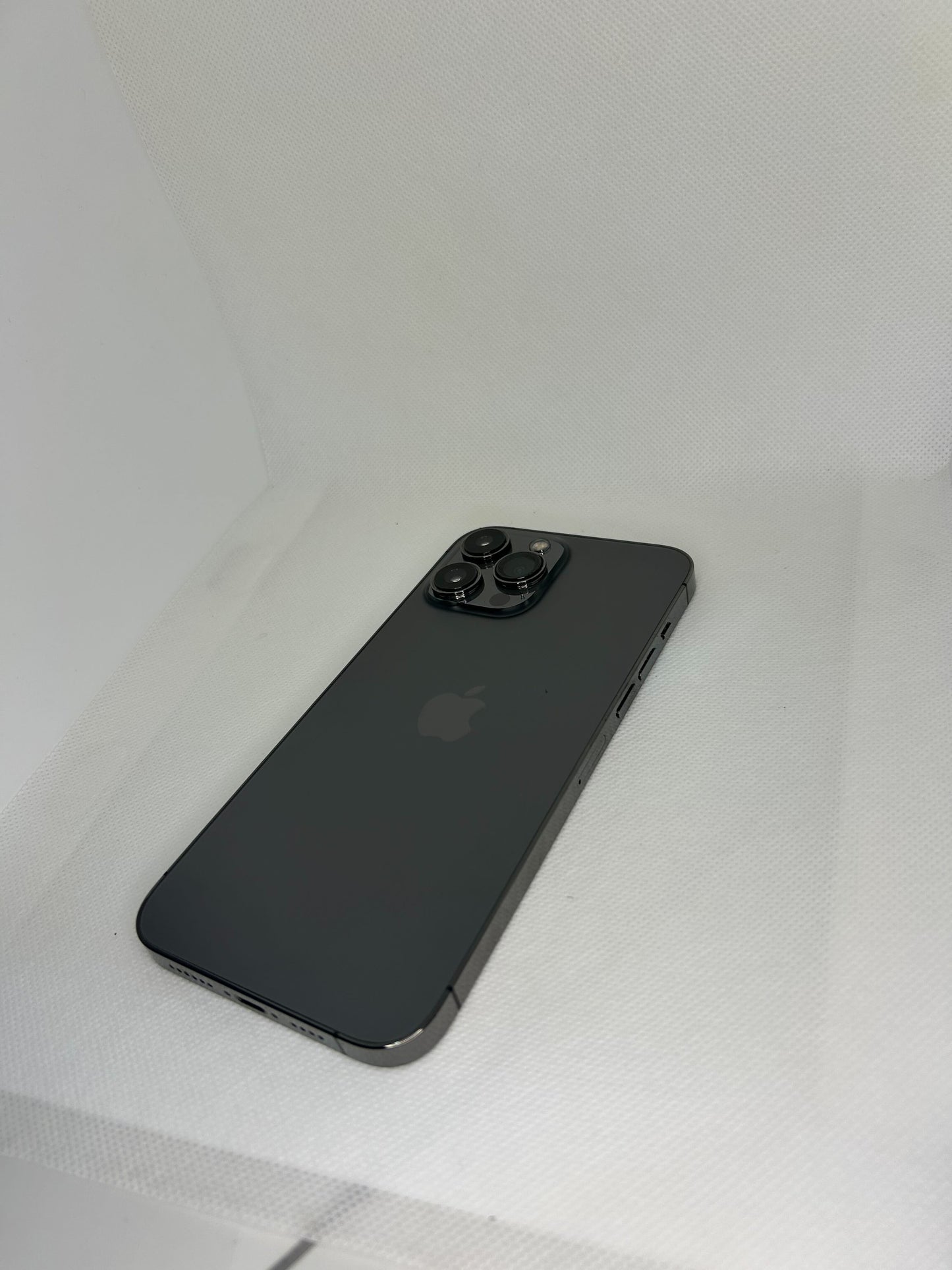 Celular iPhone 13 Pro Max Reacondicionado - 128GB - Como nuevo 13 meses de garantía - Cable gratis - llevalo a cuotas