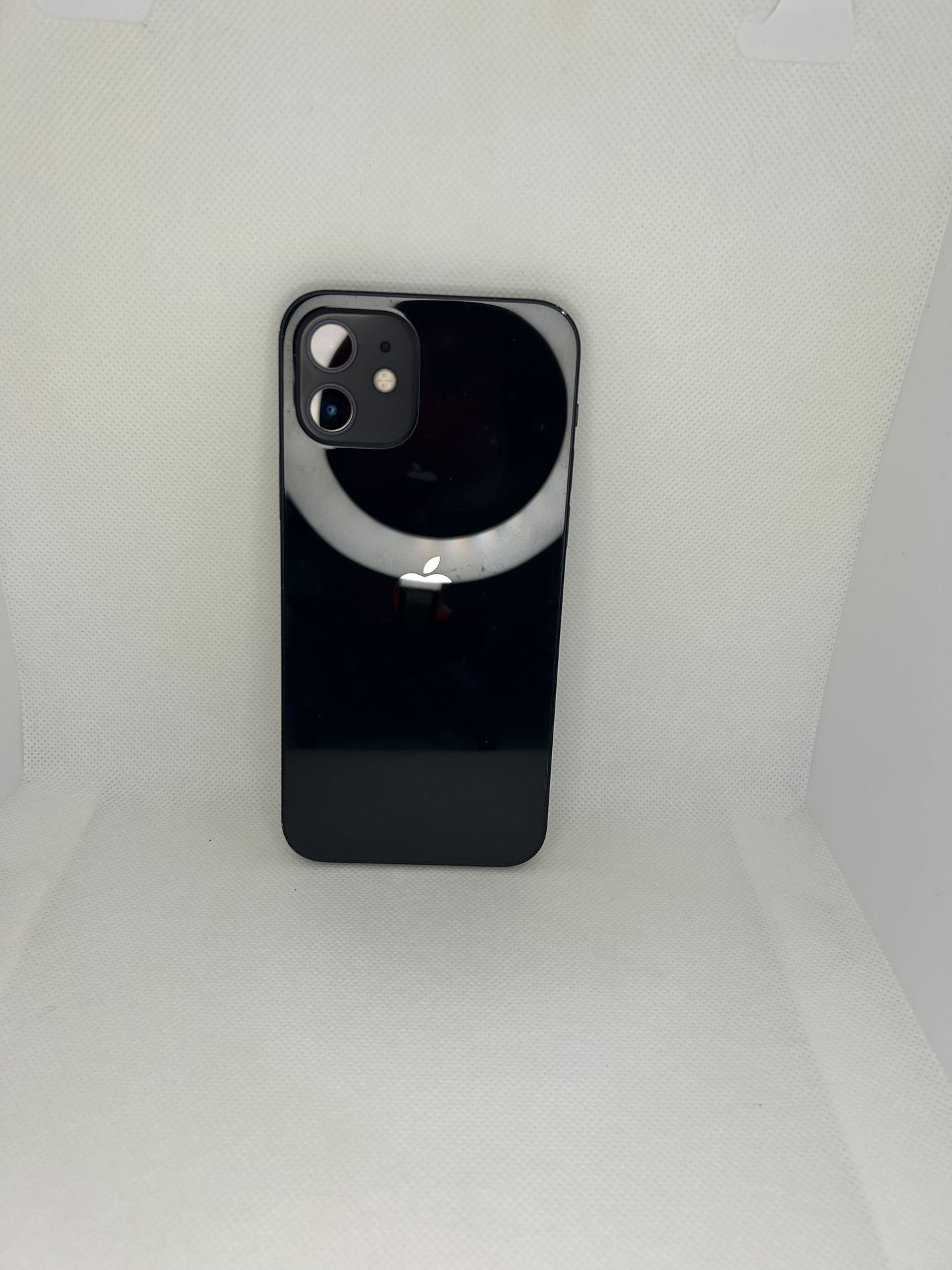 Celular iPhone 12 Reacondicionado Negro - 64GB - Como Nuevo 13 meses de garantía - Cable Gratis